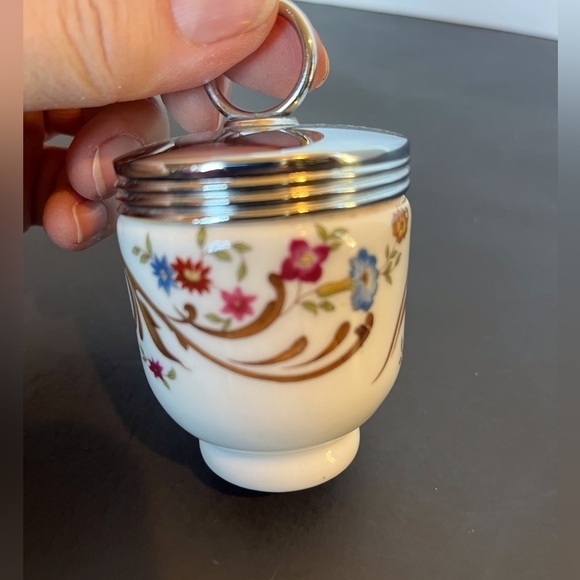 Royal Worcester Porcelain Egg Coddler Standard Size - Picture 2 of 10